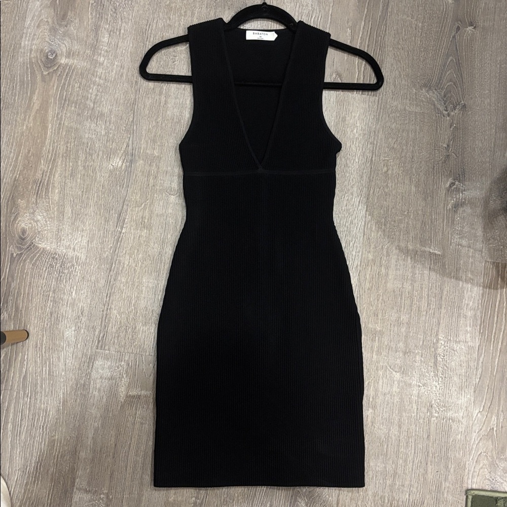 Aritzia Babaton Deep V Black Dress - Picture 8 of 9